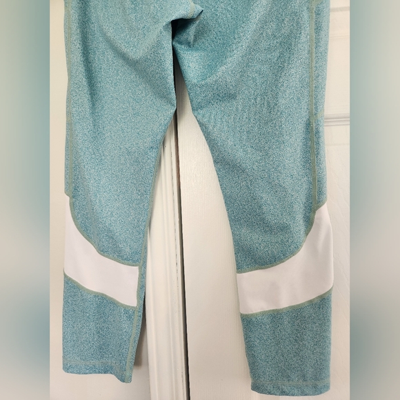 Zyia Active Turquoise & White Light n Tight Leggings Large (12/14) - Picture 6 of 6